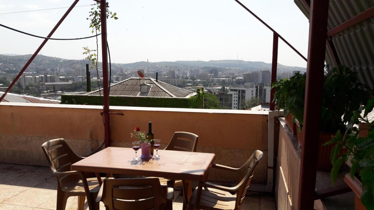 ApartHotel Otin Tbilisi Esterno foto