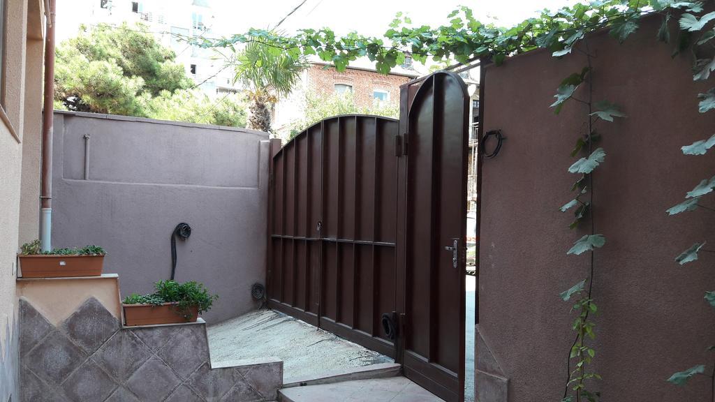 ApartHotel Otin Tbilisi Esterno foto